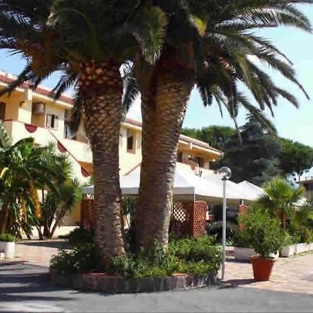 Hotel Summer Day Village Санта-Мария-дель-Чедро Экстерьер фото